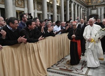 Papież: Bez miłosierdzia nie można być księdzem