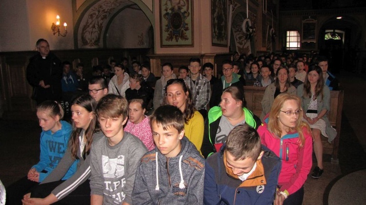 Peregrynacja symboli ŚDM w Czarnym Dunajcu - cz.2