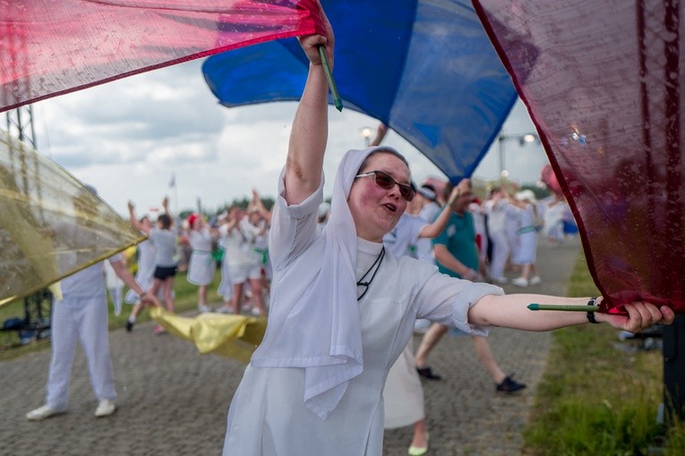 Bp Dajczak: Napisz w Biblii swoje imię