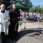 Poświęcenie placu pod budowę kościoła w Skierniewicach