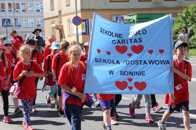 Pielgrzymka Szkolnych Kół Caritas w Koszalinie