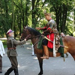 Pomniki Sienkiewicza i Kossak-Szczuckiej