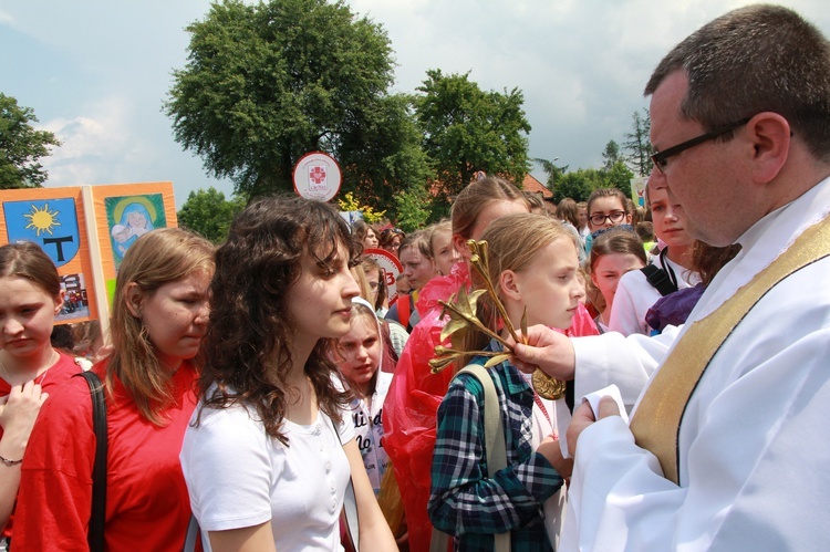 Zjazd Szkolnych Kół Caritas w Zabawie