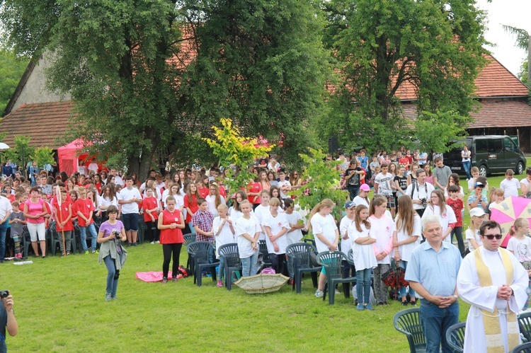 Zjazd Szkolnych Kół Caritas w Zabawie