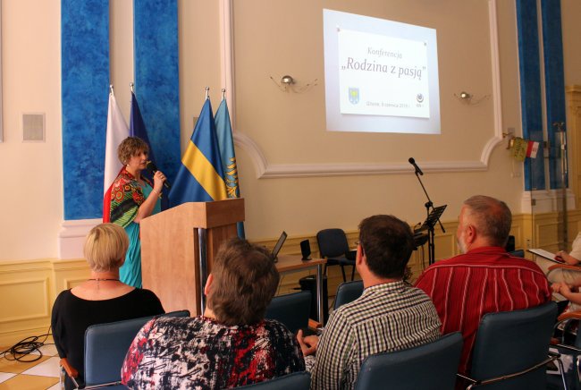 Konferencja o rodzicielstwie zastępczym 