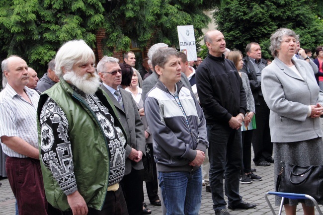 Talerz Miłosierdzia z Gwiazdami 