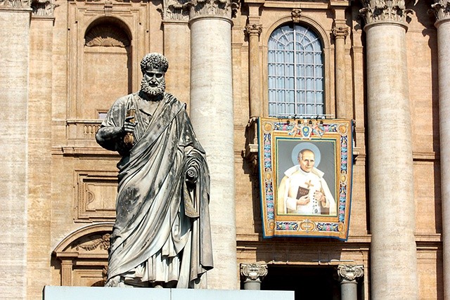▲	W niedzielę 5 czerwca w Watykanie w poczet świętych został wpisany o. Stanisław Papczyński.