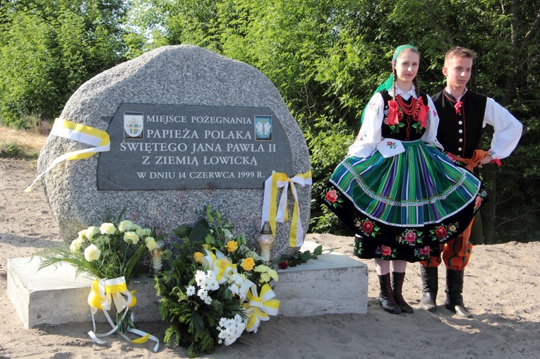 Odsłonięcie pamiątkowej tablicy