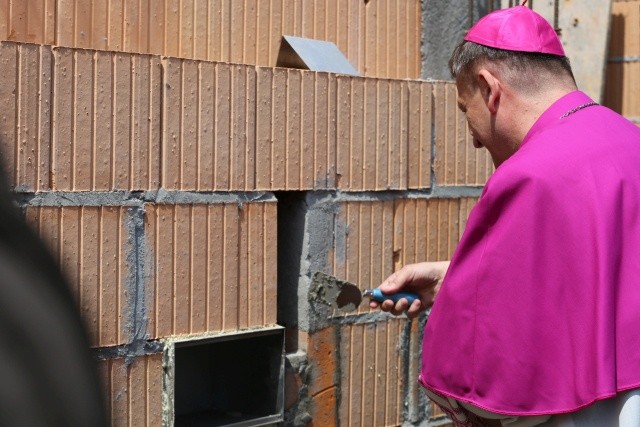 Wmurowanie kamienia węgielnego w Domu św. Józefa w Andrychowie