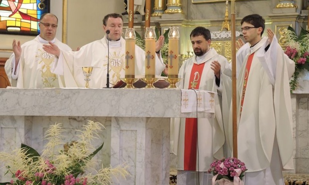 Od lewej księza-pątnicy: Marek Wróbel. Lech Kalinowski, Jakub Krupa i Piotr Rajda