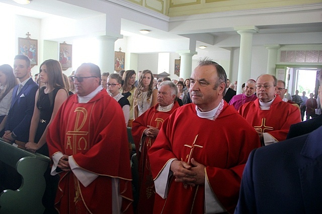 Bierzmowanie i jubileusz w Tomisławiu