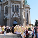 Poświęcenie pomnika św. abp. Bilczewskiego w Wilamowicach