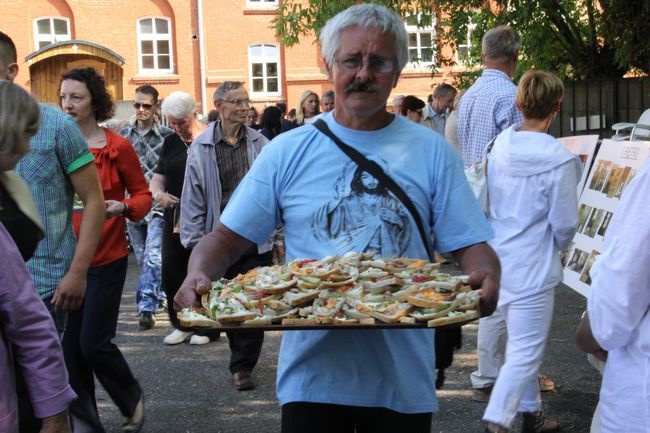 Uroczyste otwarcie Domu Miłosierdzia 