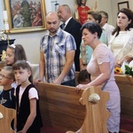 Pobłogosławienie nowej chrzcielnicy w Simoradzu