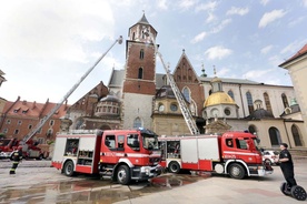 Pożar w katedrze wawelskiej? Ognia nie ma, są ćwiczenia