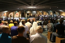 Msza św. dla ubogich w Panteonie Narodowym