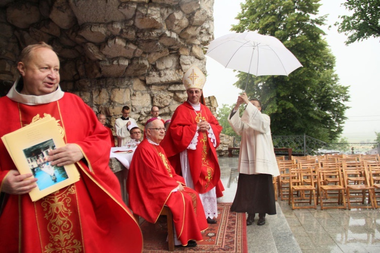 Prymas Polski na pielgrzymce mężczyzn i młodzieńców