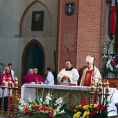 	Zwieńczeniem uroczystości był koncert organowy prof. Oskara Gottlieba Blarra z Düsseldorfu w katedrze  św. Jana. Równocześnie przez całą sobotę w Kwidzynie trwał Jarmark Dorotański.