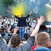 W ramach krakowskiego Mercy Festivalu uwielbienie poprowadzi zespół niemaGOtu.