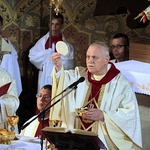 Intronizacja relikwii cudu eucharystycznego