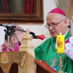 Odsłonięcie głazu bp. Wacława Leszczyńskiego