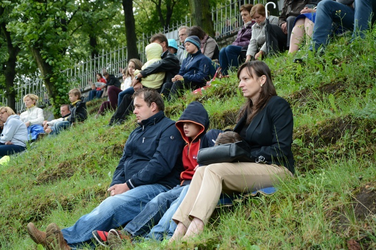 Pielgrzymka dzieci u św. Anny