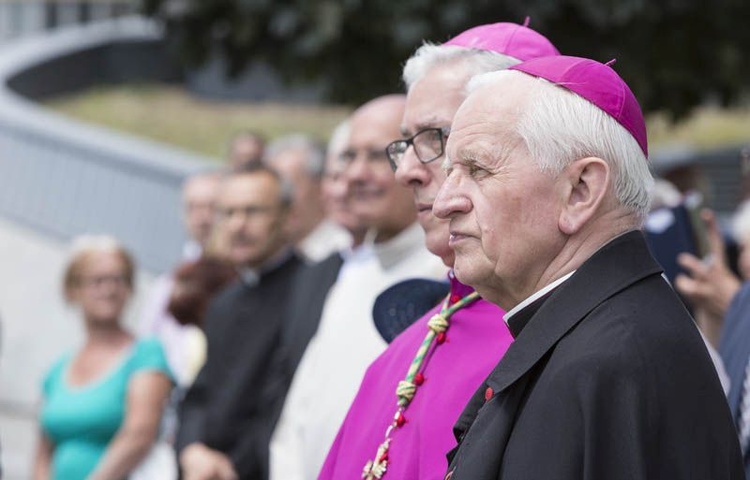 Odsłonięcie pomnika kard. A. Hlonda w obiektywie naszego fotoreportera (cz. II)