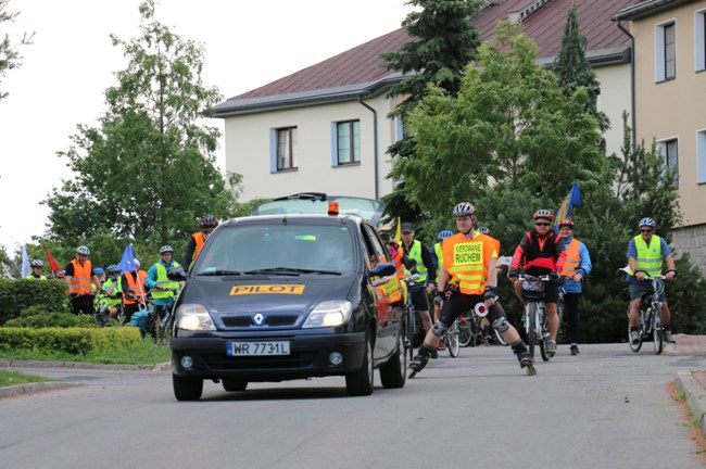 Pielgrzymka rowerowa AK na Jasną Górę