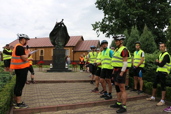 Pielgrzymka rowerowa AK na Jasną Górę