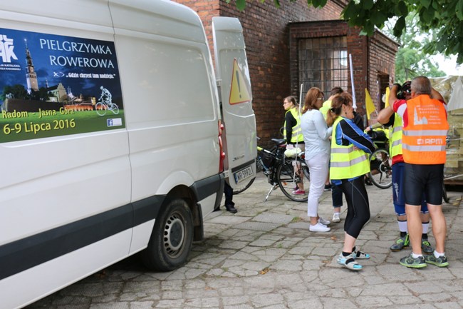 Pielgrzymka rowerowa AK na Jasną Górę