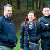 W program zaangażowani byli (od lewej) ks. Piotr Hartkiewicz, Małgorzata Steczkowska i ks. Mariusz Jackowski.