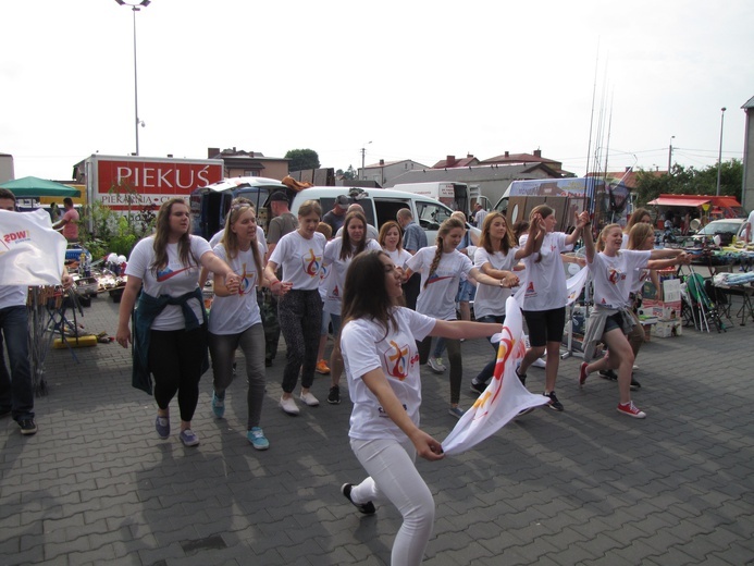 Flash mob przed ŚDM w Przasnyszu