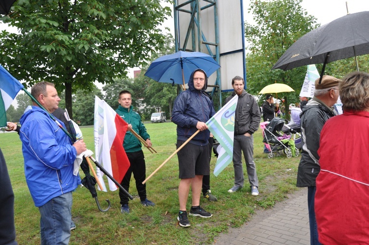 Protest przy Elektrowni Opole