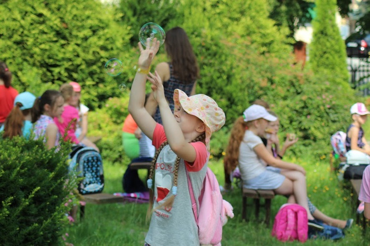 Wakacje pośród dinozaurów