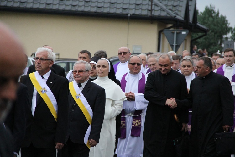 Diecezja tarnowska żegna abp. Z. Zimowskiego