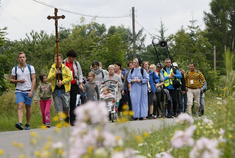 Pielgrzymka "Światła w familoku"