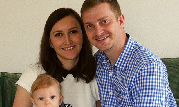 Izabela i Grzegorz Mularczykowie  z synem Dominikiem.