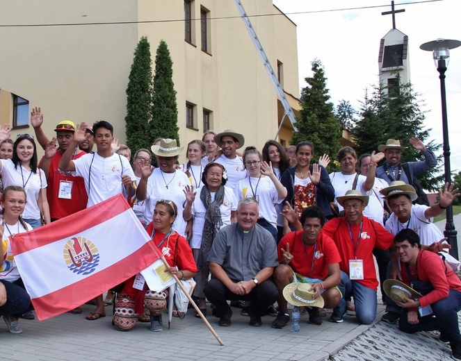 Jastrzębie wita grupę z Tahiti