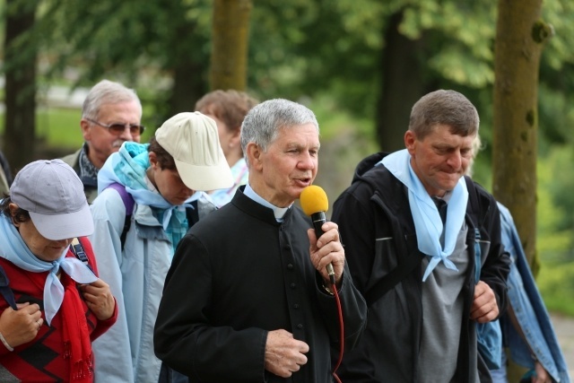 Z Międzybrodzia na kalwaryjski szlak