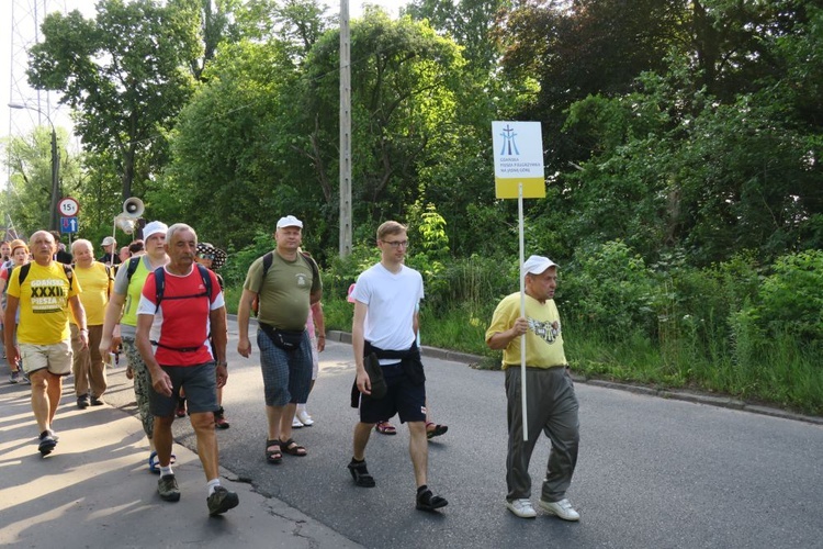 Grupa biało-żółta 34. GPP na Jasną Górę