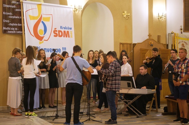 Centrum ŚDM w Starachowicach wita pielgrzymów