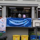 Mercy Fest na Tekach