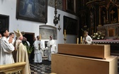 Wprowadzenie relikwii Pier Giorgio Frassatiego do bazyliki oo. dominikanów