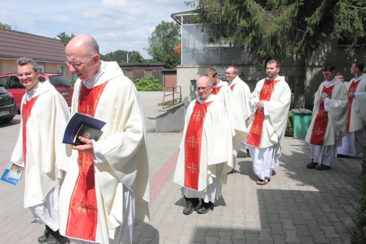 Eucharystia z widokiem na stadion