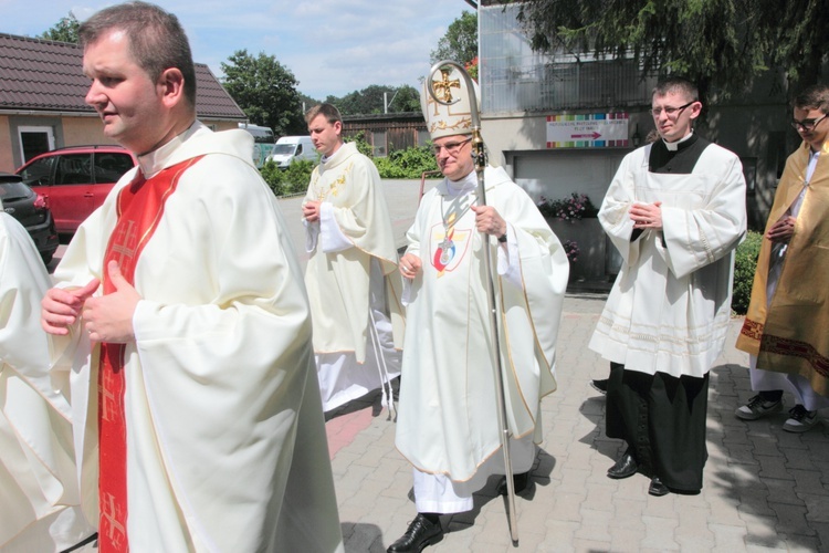 Eucharystia z widokiem na stadion