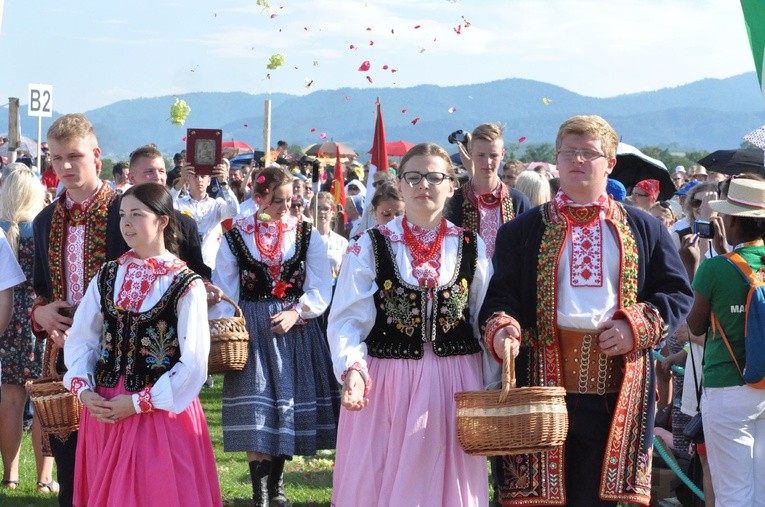 Dzień wspólnoty w Starym Sączu - Msza św.