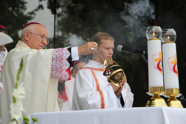 Msza św. na Starym Rynku w Łowiczu