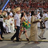 Łódź: 12 tys. osób na Mszy św. w Atlas Arenie