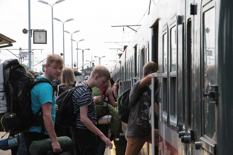Wyjazd młodzieży do Miasteczka Łowickiego