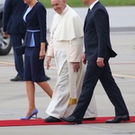 Pierwsze chwile papieża Franciszka w Polsce